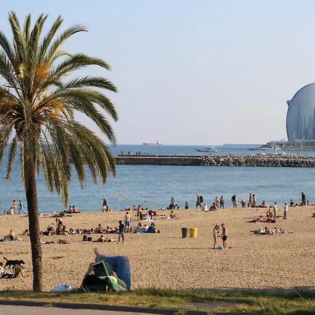 Luxurius For 4 People With Jacuzzi * Barcelona