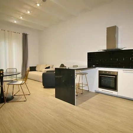 דירה Stylish & New Poblenou With Jacuzzi, Sleeps 4, 2 ברצלונה