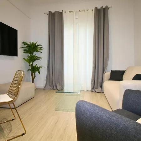 Stylish & New Poblenou With Jacuzzi, Sleeps 4, 2 דירה ברצלונה